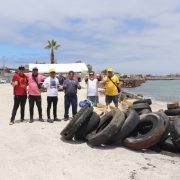 Coloraínos junto a la Red Ecológica de Chile-Iquique, realizaron tareas de limpieza en la Playa de El Colorado