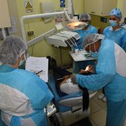 Estudiantes de odontología de la Santo Tomás evaluaron a internas del Centro de Cumplimiento Penitenciario de Iquique