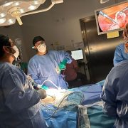Hospital A. Hospicio alcanza 100 cirugías ginecológicas usando laparoscopía en un 65%, siendo pionero en el servicio público regional.