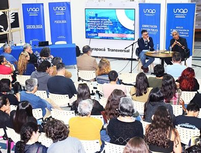 Investigadores reflexionaron sobre memoria histórica, descentralización, estallido social y política pública