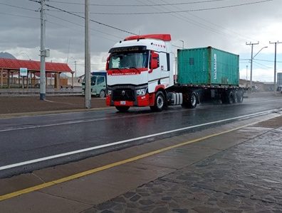 Alerta Meteorológica para Colchane por precipitaciones de baja intensidad y granizos. Más de 100 migrantes en la Frontera