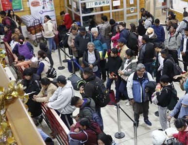 Durante primeros días del 2025 se registró incremento del 87% de personas cruzando la frontera por Colchane, en su mayoría ciudadanos bolivianos.