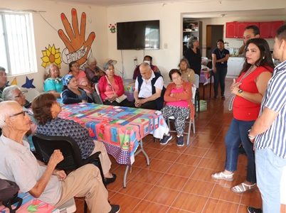 Adultos mayores de Pica participan en diálogo con autoridades sobre reforma de pensiones, iniciativa recientemente aprobada en el Congreso