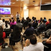 Defensoría de Tarapacá recibe capacitación sobre Ley Karin en charla realizada por la Seremi de la Mujer y Equidad de Género de la región.