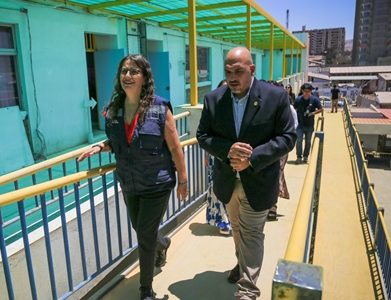  Liceo Academia Sinaí  amplía en 500 nuevos cupos oferta educativa de Tarapacá. Avance de obras fueron supervisadas por Ministra de Educación