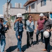 obras de mejoramiento de aceras en avenida Tadeo Haenke ya presenta avances. El financiamiento corresponde al GORE Tarapacá