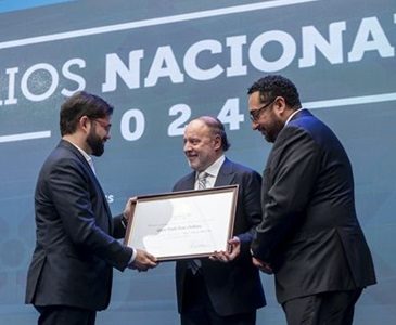 Ex académico de la UNAP y ex investigador del Instituto de Estudios Internacionales, recibe el Premio Nacional de Historia 2024