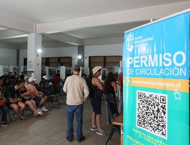 Municipalidad de Iquique inicia renovación de permisos de circulación 2025, con atención en línea y presencial en Edificio Consistorial