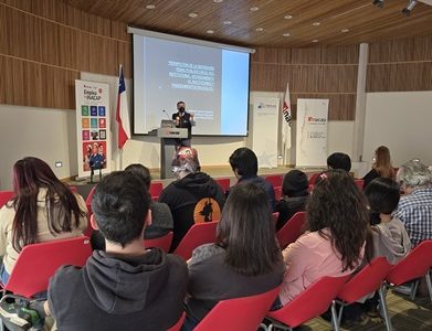 Defensor Regional expuso a estudiantes de Inacap sobre rol de la Defensoría y defensa de derechos fundamentales.