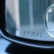 Subsecretaría de Transportes aclara: Grabado que patentes en deflectores de motocicletas no es aplicable