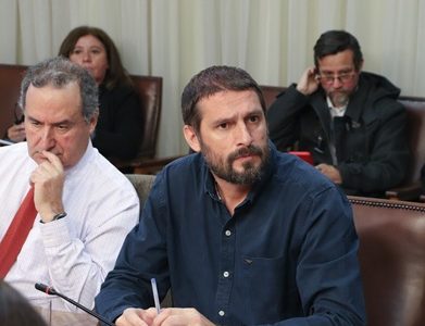 Diputado Matías Ramírez, que preside Comisión de Pesca valoró aprobación de informe de Fraccionamiento, «paso clave para desmontar legado de la ley Longueira»
