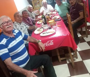 Exalumnos de la Escuela 11 de Iquique -hoy Eduardo Llanos- se reúnen regularmente para recordar su hermosa etapa escolar