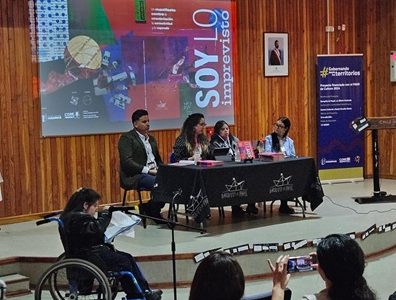 “Soy lo imprevisto”: Barquito de Papel lanza libro que visibiliza el arte desde la diversidad funcional. Obra reúne dos universos en diálogo visual y gráfico