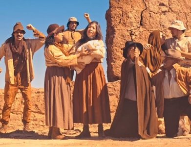 Teatro Universitario Expresión presentó extracto de la obra “Coruña la ira de los vientos”, pisando la misma tierra salitrera, donde ocurrió la masacre hace 100 años