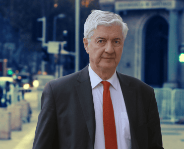 Gobierno solicita renuncia de Javier Etcheberry al cargo de Director del Servicio de Impuestos Internos. Asumirá la subdirectora, como subrogante