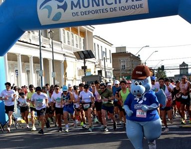 Medio Maratón Iquique: Más de mi corredores,  locales, nacionales y extranjeros recorrieron la ciudad desde Plaza Arturo Prat hasta Bajo Molle