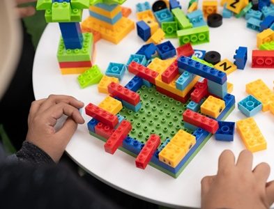 Gobierno Regional financiará inédito programa para capacitar a cuidadores de noñas, niños y adolescentes con diagnóstico TEA