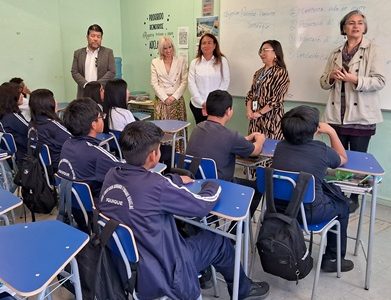 Estudiantes reciben donación de mobiliario destinados a los Liceos Libertador Bernardo O’Higgins de Iquique y  Colegio Simón Bolívar Anexo Básica de Alto Hospicio.