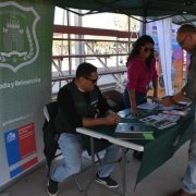 Gendarmería participó con stand informativo en Plaza Ciudadana, aclarando dudas de los visitantes