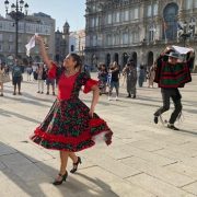 Grupo de Danzas Tradicionales Kirqui Wayra recorre Europa llevando desde Iquique al viejo mundo, la cultura tradicional de Chile