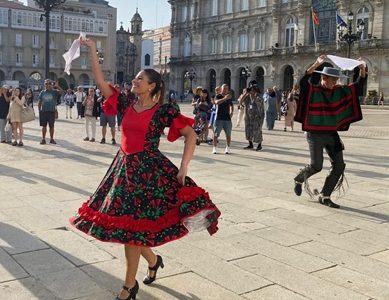 Grupo de Danzas Tradicionales Kirqui Wayra recorre Europa llevando desde Iquique al viejo mundo, la cultura tradicional de Chile
