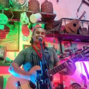 “En el Rincón Guachaca”, tema musical que compuso Harold Hurtado como homenaje por el aporte de este espacio a la difusión artística, la cultura y el diálogo