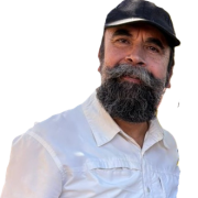 Orden de arresto contra exdiputado Hugo Gutiérrez, en “calidad de testigo” en caso Cajas de Alimentos, genera cuestionamientos judiciales y políticos