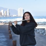 Estudiante  venezolana radicada en Iquique, Sarah García, cuenta su experiencia como flautista traversa en Orquesta Sinfónica Juvenil Regional de Tarapacá