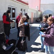Realizan campaña contra trata de personas en Complejo Fronterizo de Colchane. Promueve realizar denuncias en casos de explotación sexual y trabajo forzado