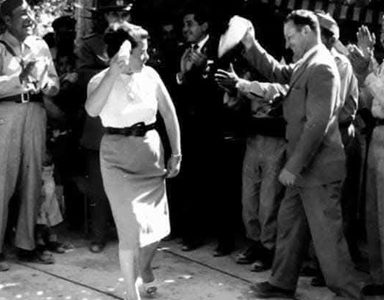 Cueca en el norte: reflexiones cómo se ha transformado en el desierto nortino, en un cruce entre memoria, identidad y construcción cultural.