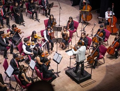 Orquesta Sinfónica Juvenil de Tarapacá deslumbró en su histórico debut en el Teatro Municipal de Iquique