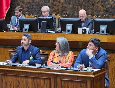 Gobernador expuso presupuesto 2026 en el Senado. Destacó ejecución de fondos regionales y solicitó evaluar  proyectos del Plan de Zonas Extremas.