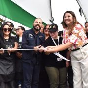 Inauguran Expo FOSIS Navidad 2025 en Buque Varado. Participan 40 emprendedoras, organizaciones, locales y emprendimientos gastronómicos