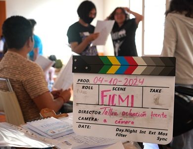 El Realismo Mágico y el Cine Juvenil Vuelven a Iquique: FICMI se inaugura este miércoles 19 con el estreno regional de La Contadora de Películas