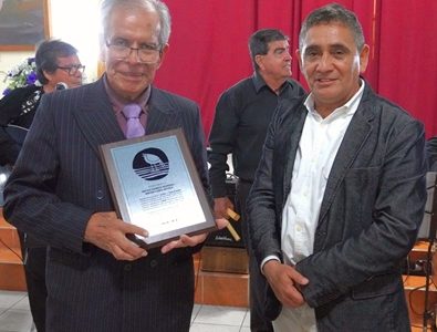 Fundación Milenaria Memoria rinde homenaje a cantante pampino Walter Chamaca, con 53 años de trayectoria y reestrena sus temas del periodo  1971-1972