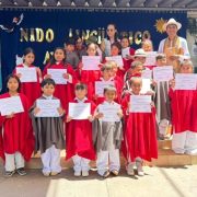Estudiantes de de 1° a 5° básico  del Colegio España prendieron lengua y tradición Aymara, a través del juego, el arte y trabajo comunitario.