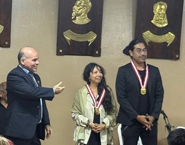 Tarapaqueños de ambos lados de la frontera de Chile y Perú trabajan para mantener viva la memoria de origen común.