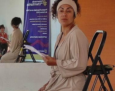 Obra Teatral “La niña y el toro”: Testimonio de resiliencia y derechos humanos, basada en la vida de Anita, ex-prisionera política de Pisagua