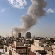 A un mes de guerra: los datos que explican la magnitud del mayor conflicto en Medio Oriente desde la invasión a Irak