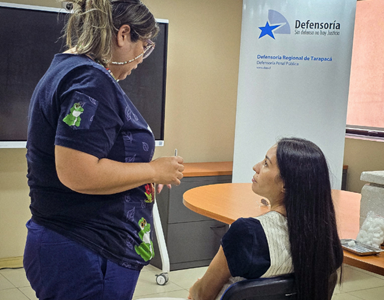 Defensoría de Tarapacá realizó operativo de vacunación contra la influenza, reforzando medidas de prevención sanitaria previo al invierno