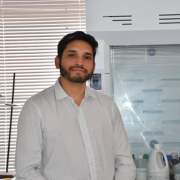 Estudiante de la Facultad de Recursos Naturales Renovables de la UNAP, crea sensor que detecta contaminantes en productos cárnicos  