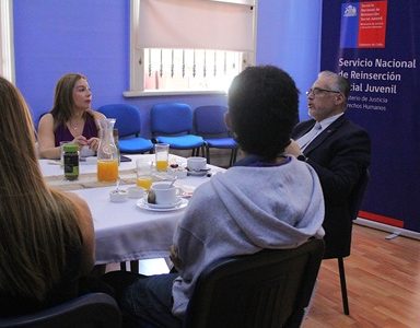 10 Jóvenes en reinserción social ingresan a la universidad e institutos, iniciando su proceso de formación profesional
