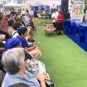 Certifican a 50 emprendedoras en evento intercultural durante exposición realizada en Barrio Playa Brava 