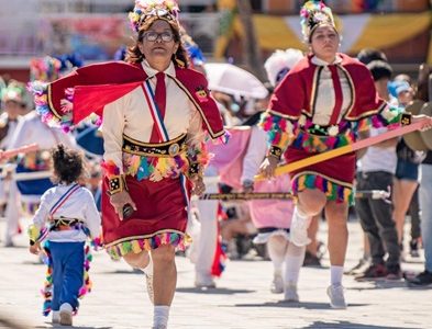 Lanzan libro sobre la historia, memoria y devoción del Baile Chunchos de Victoria, surgido en la pampa salitrera en 1942