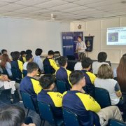 En capacitación sobre eficiencia energética y generación distribuida participaron estudiantes del Instituto del Mar de Iquique