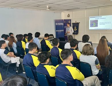 En capacitación sobre eficiencia energética y generación distribuida participaron estudiantes del Instituto del Mar de Iquique