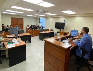 Para comprende los procedimientos judiciales, estudiantes de derecho de la UNAP, visitaron Juzgado del Letras del Trabajo