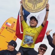 Iquiqueño Matías Díaz gana en Brasil fecha del circuito mundial de bodyboard. Destacó por su consistencia, lectura de ola y repertorio técnico