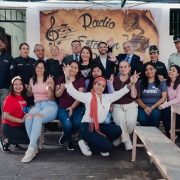 Única radio intrapenitenciaria de Chile, fundada por periodista Carlos Aubert, fortalece labor con entrega de nueva implementación