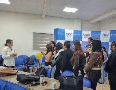 SENDA Tarapacá y Universidad Arturo Prat impulsan formación de estudiantes en prevención familiar, entregando herramientas a futuros profesionales